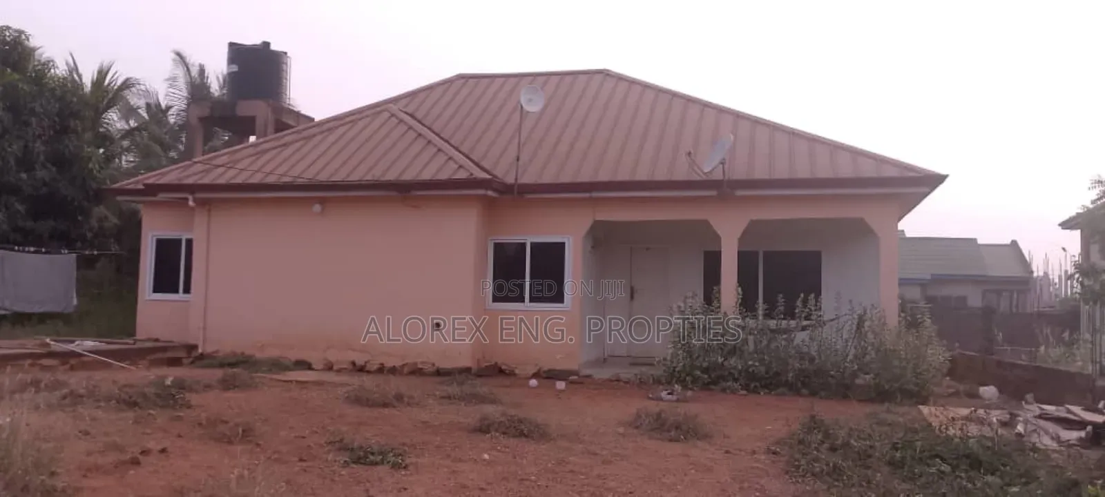 2bdrm House in Oyibi for sale