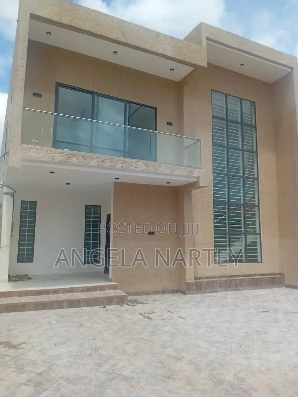 5bdrm House in Ashongman Estates for sale