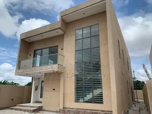 5bdrm House in Ashongman Estates for sale