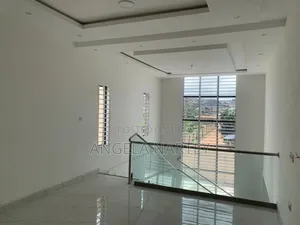 5bdrm House in Ashongman Estates for sale