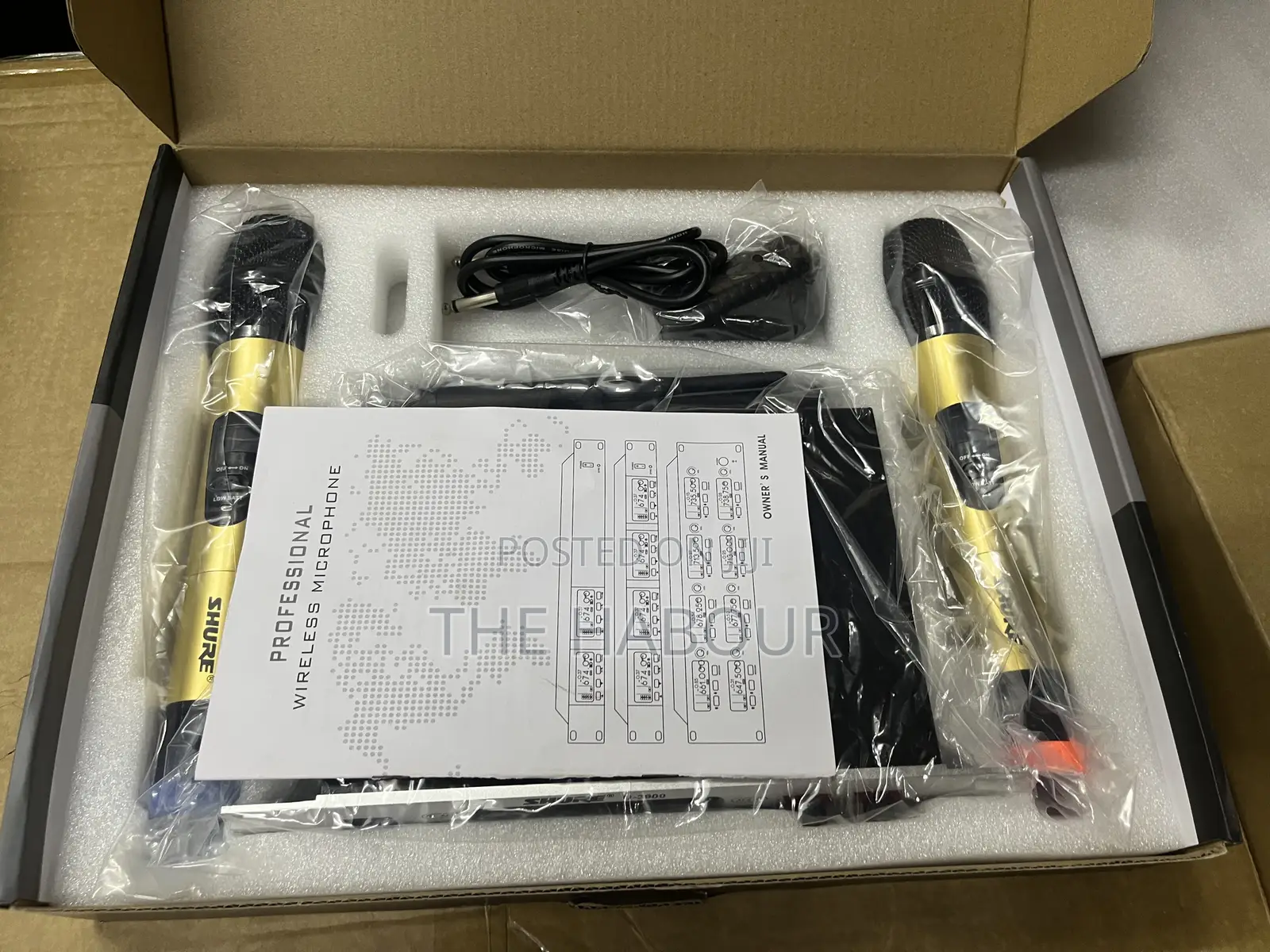 Shure U-3900 2 in 1 Mic Handheld