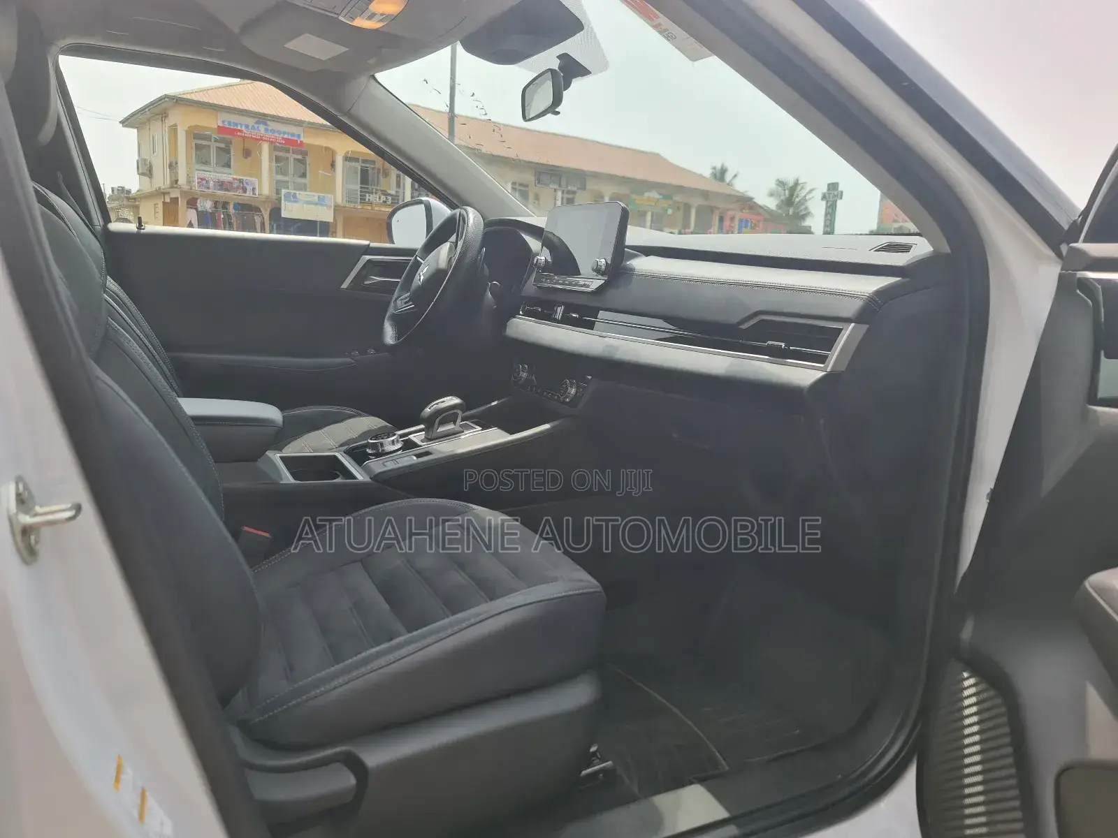 Mitsubishi Outlander SE 2022 White