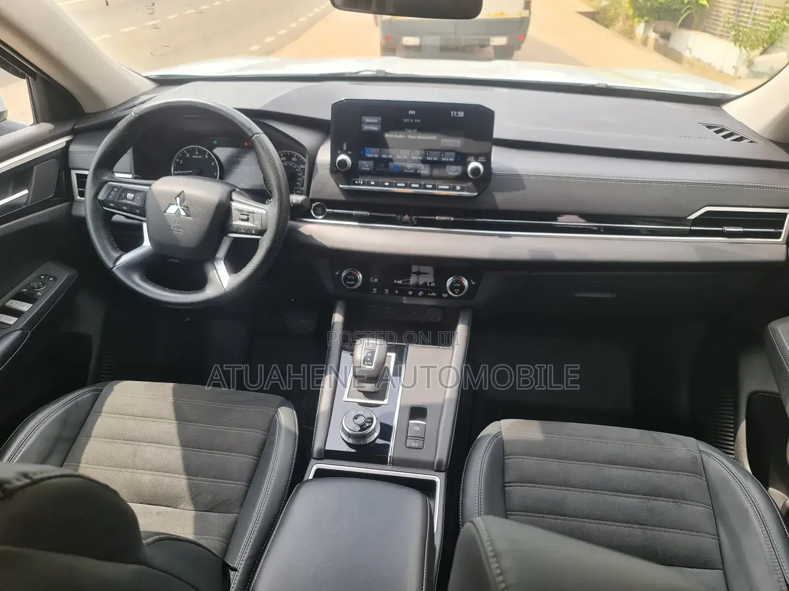 Mitsubishi Outlander SE 2022 White