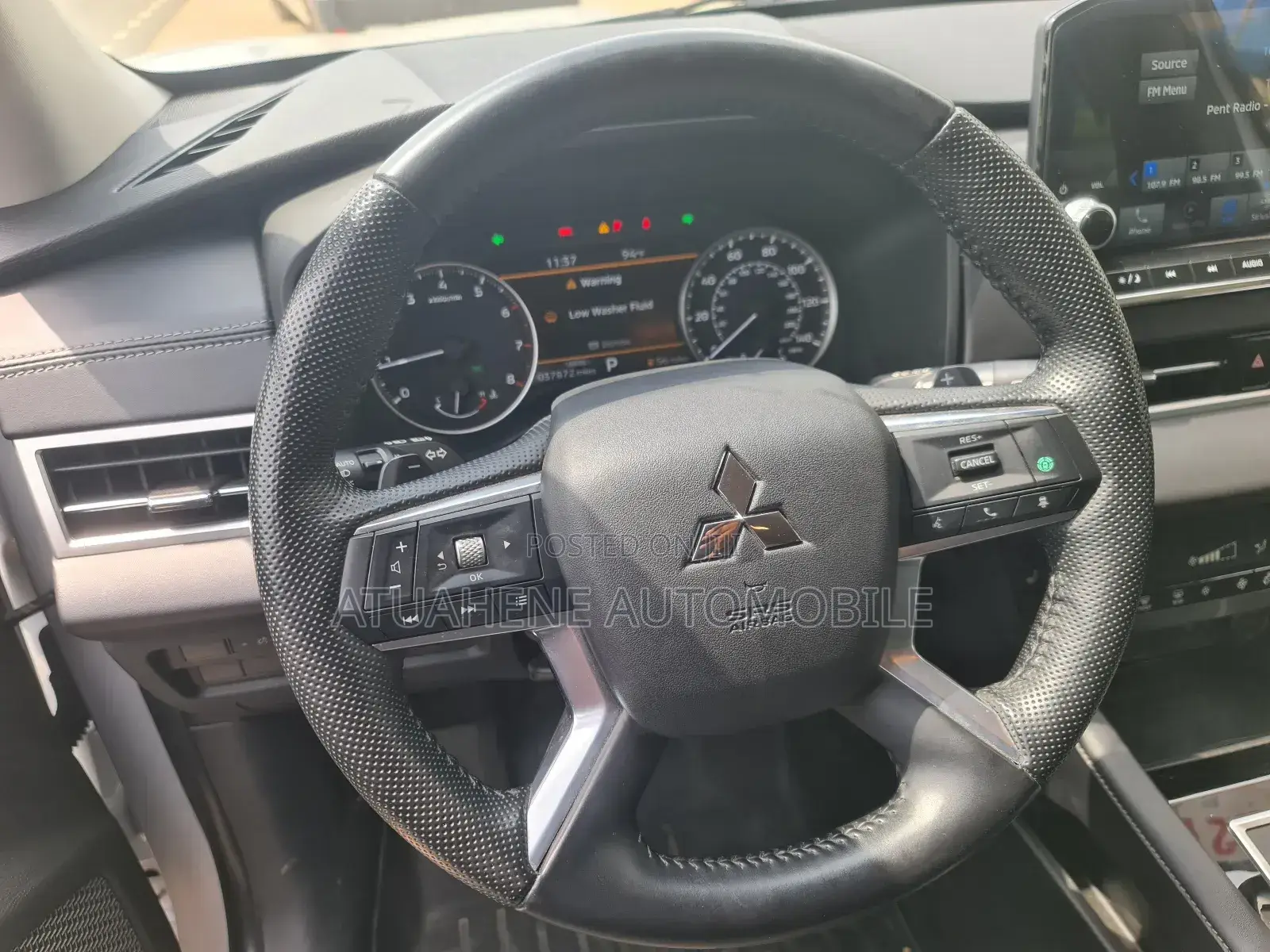 Mitsubishi Outlander SE 2022 White