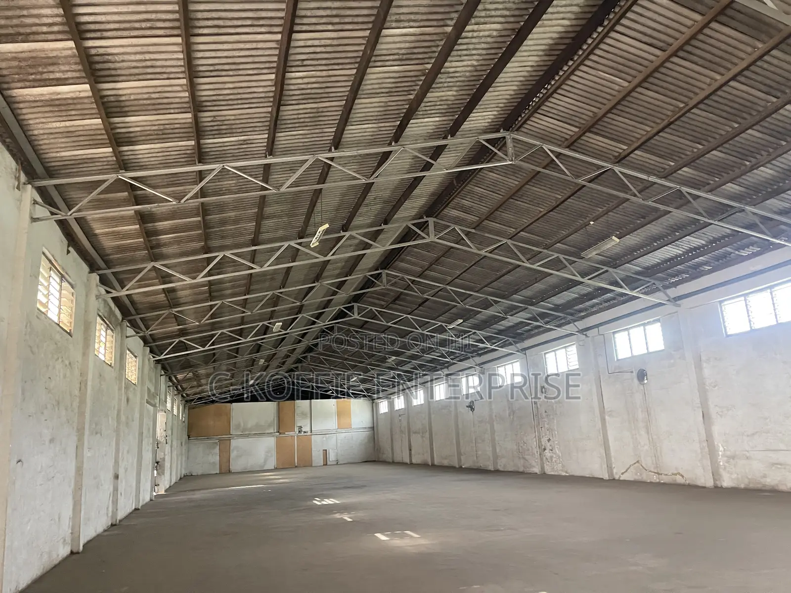 850 SQM at North Kaneshie Industrial Area for Rent