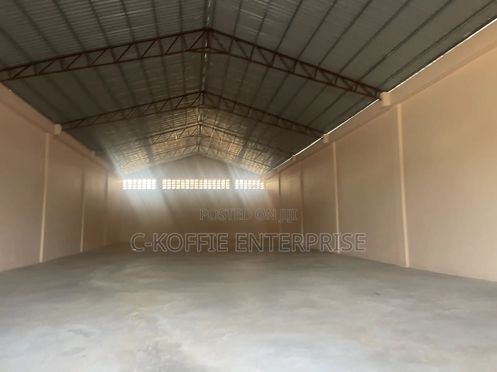 820 SQM Warehouse at Amasaman for Rent