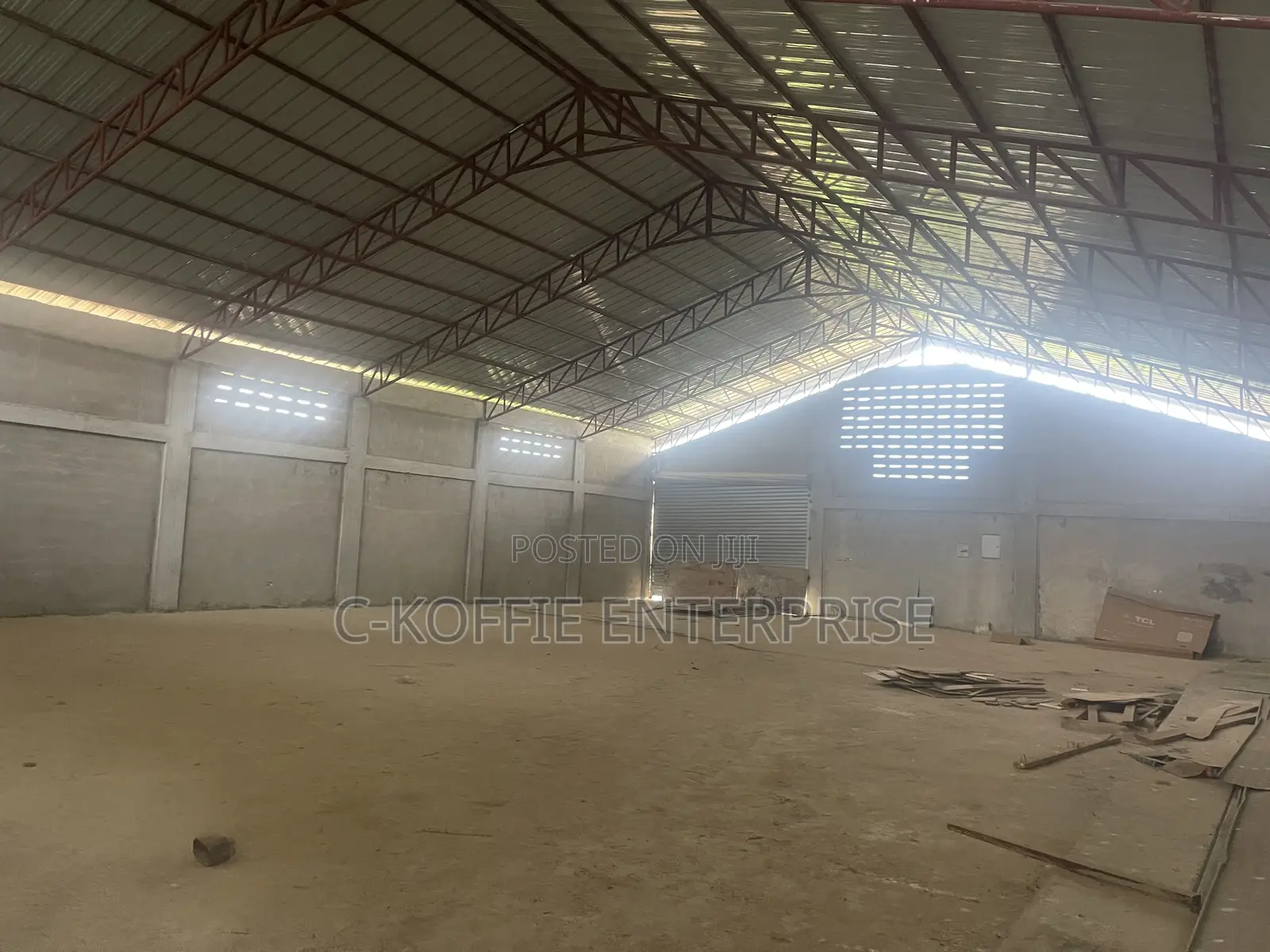 820 SQM Warehouse at Amasaman for Rent
