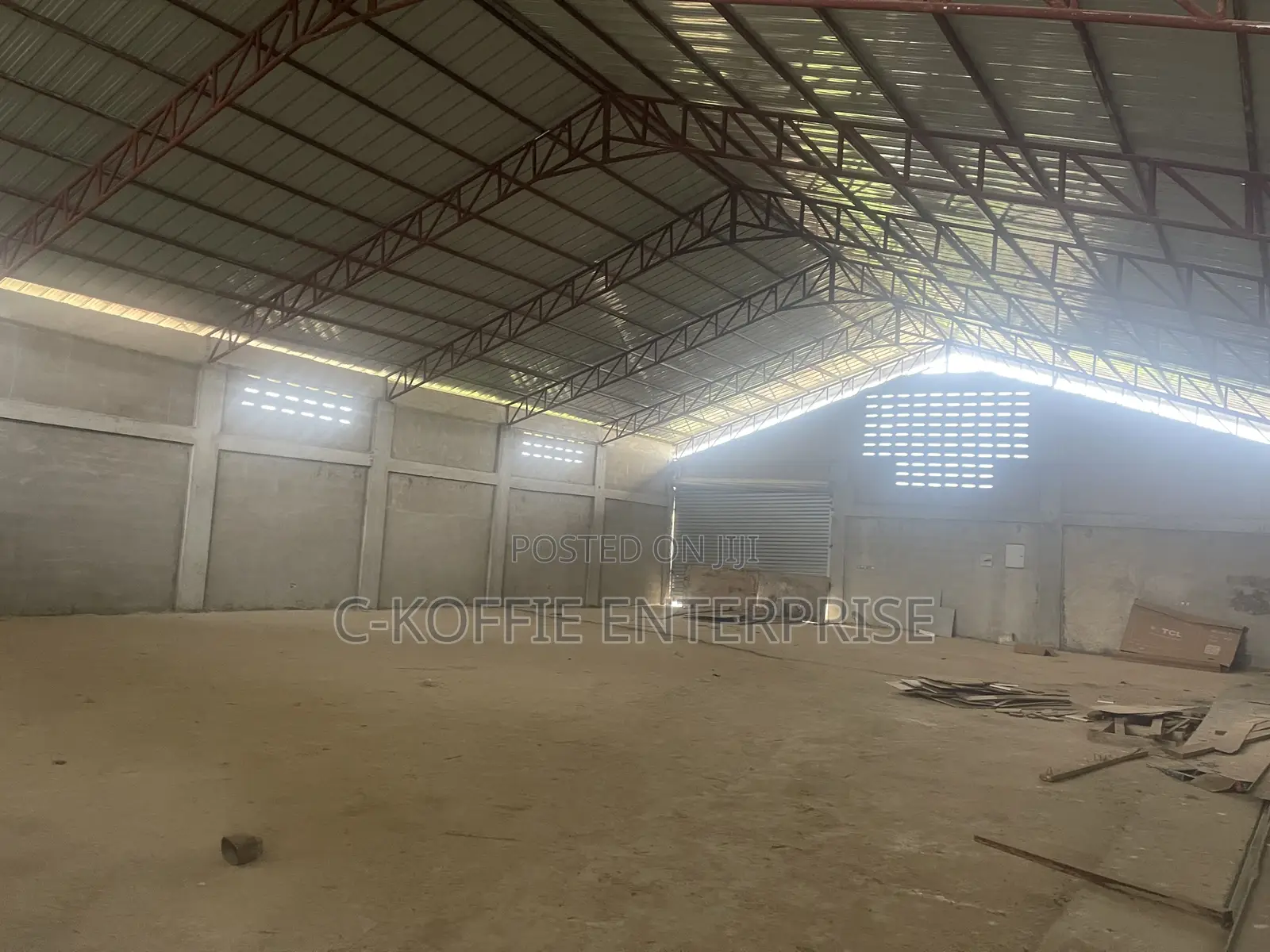 820 SQM Warehouse at Amasaman for Rent