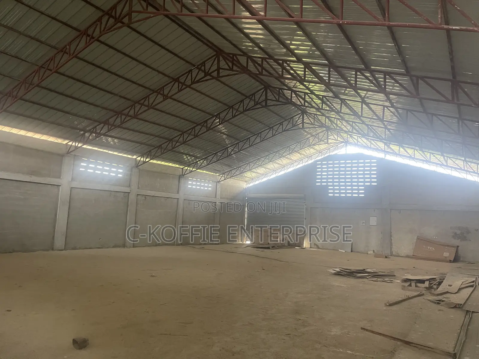 820 SQM Warehouse at Amasaman for Rent