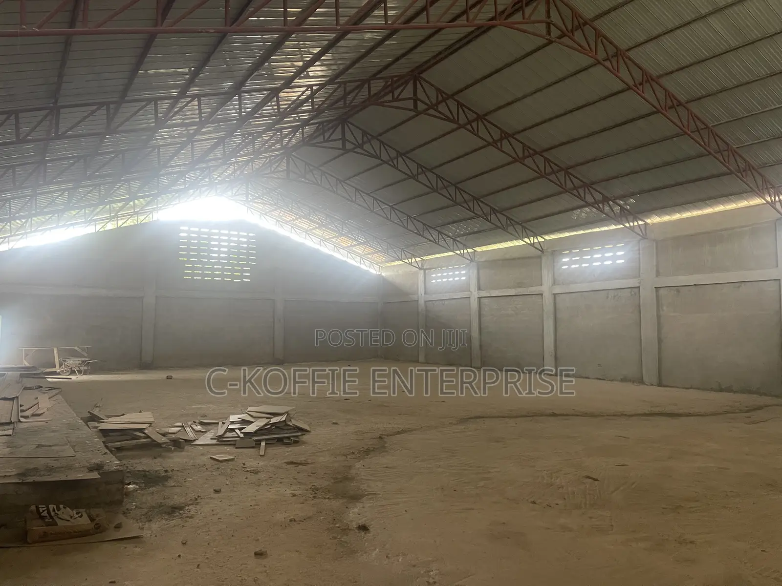 820 SQM Warehouse at Amasaman for Rent