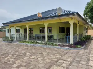 7bdrm House in Kasoa for sale