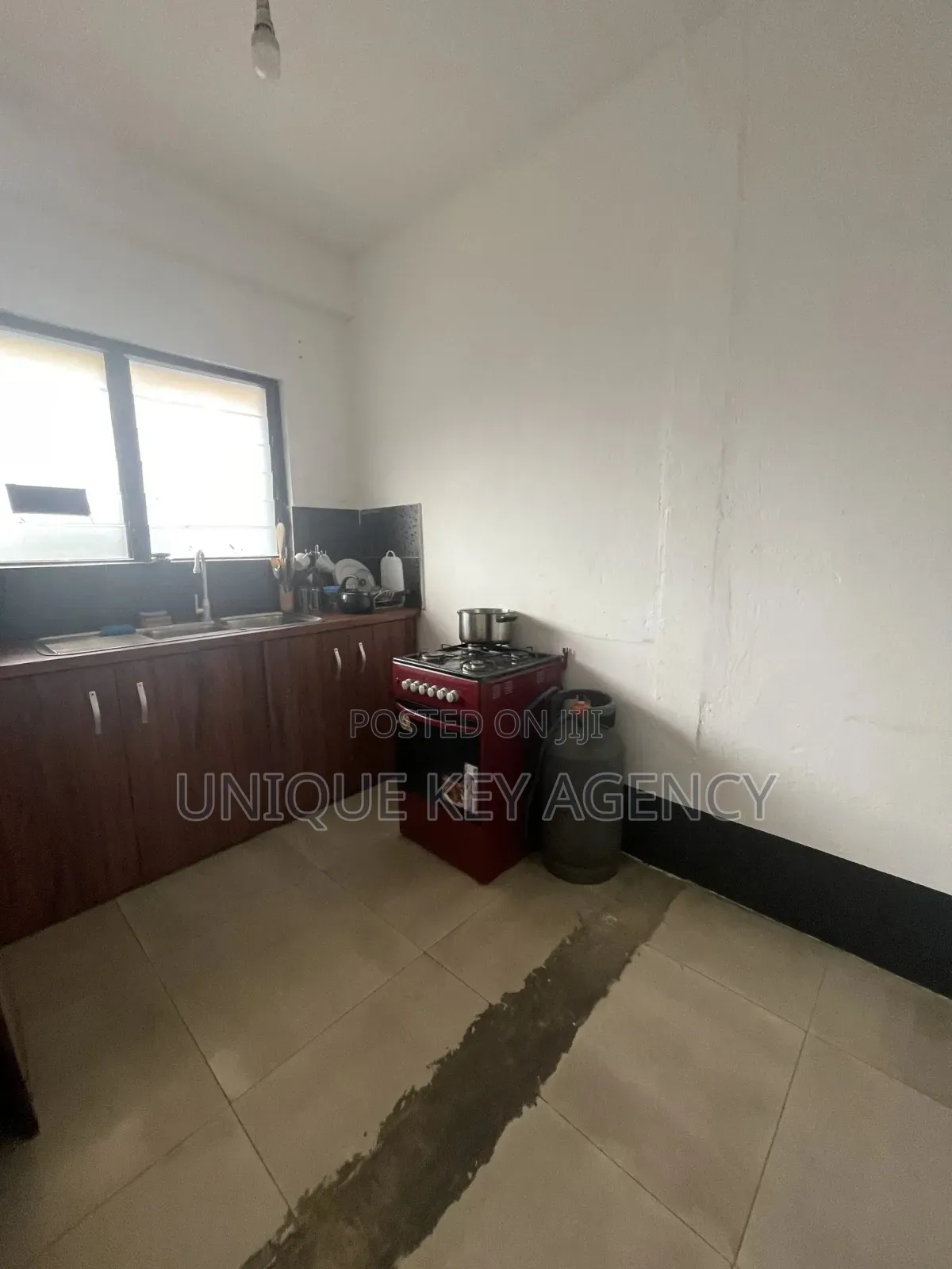 Furnished 1bdrm Apartment in Unique Key Agency, Tesano for rent