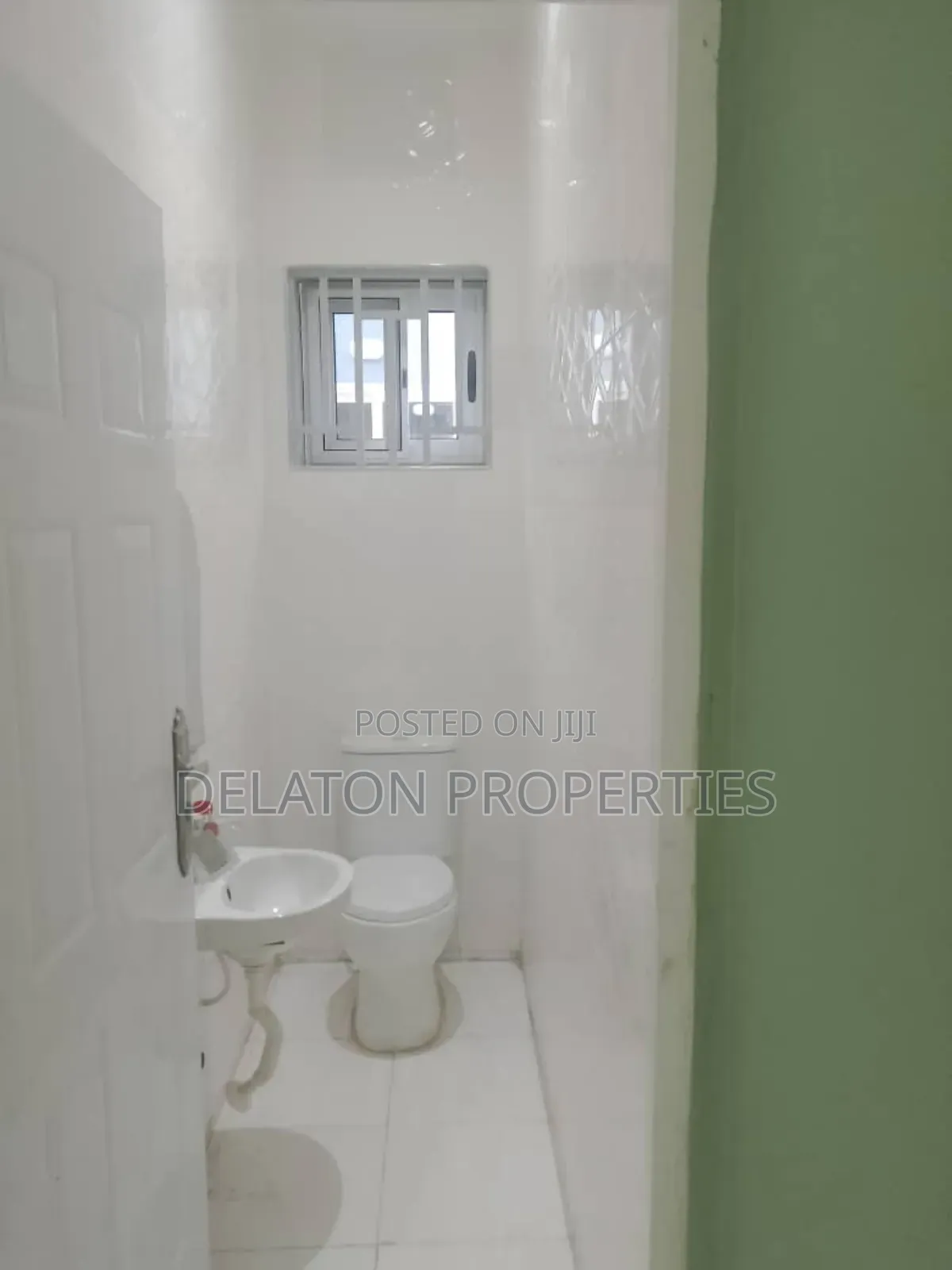 3bdrm House in Adom, Tema Metropolitan for rent
