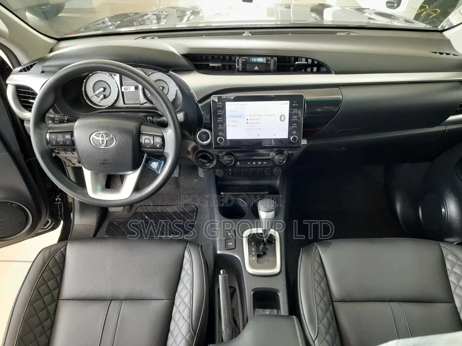 New Toyota Hilux 2025 Black