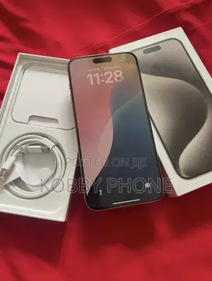 Apple iPhone 15 Pro Max 256 GB Silver