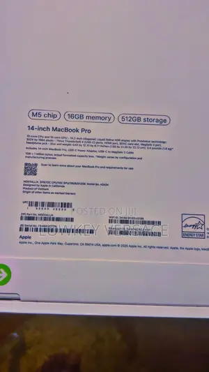 New Laptop Apple Macbook Pro 2025 M5 14-Inch 16GB SSD 512GB