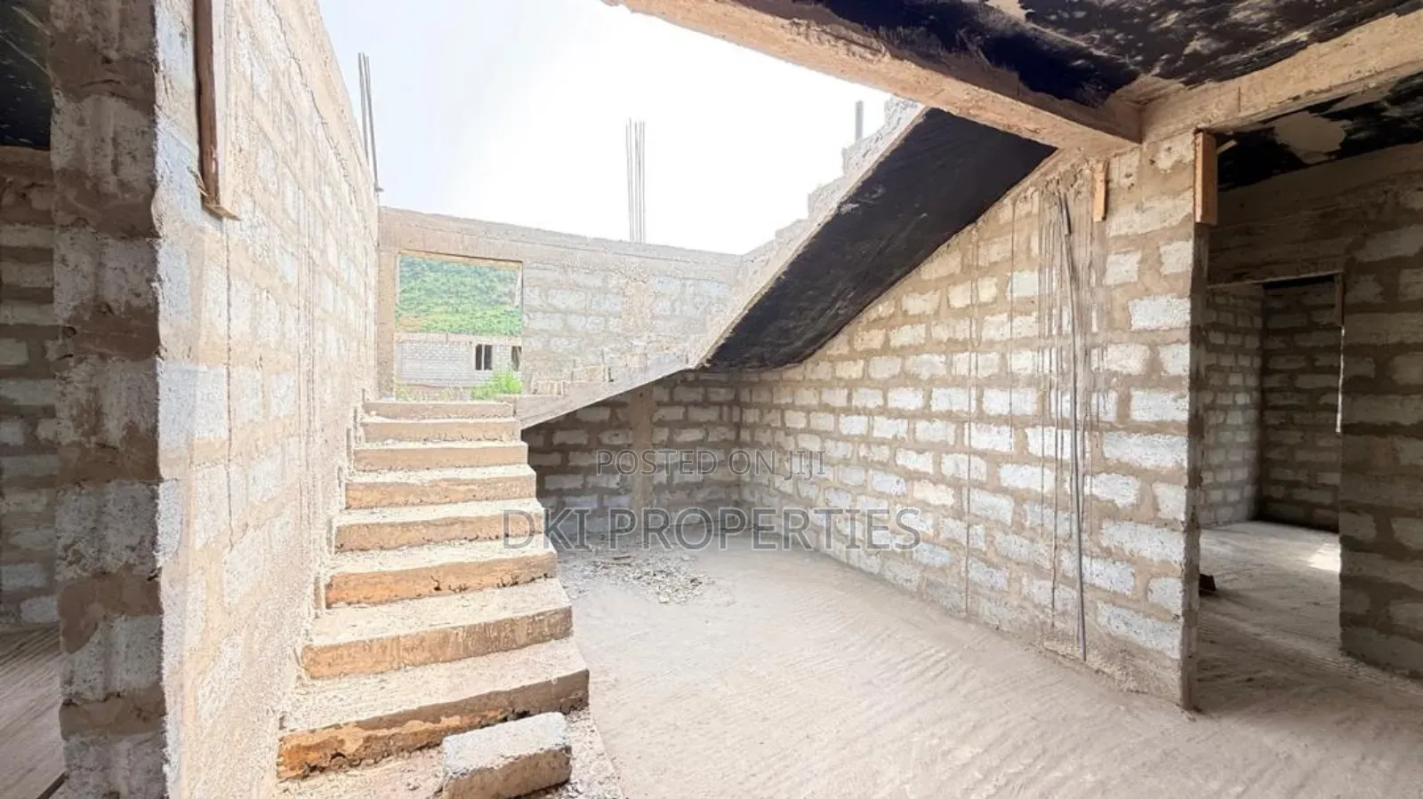 4bdrm House in Dki Properties, Oyibi for sale