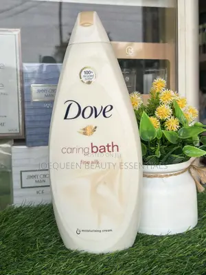 Dove Glowing Body Wash