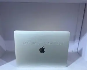 Laptop Apple MacBook Pro 2017 8GB Intel Core i5 SSD 256GB