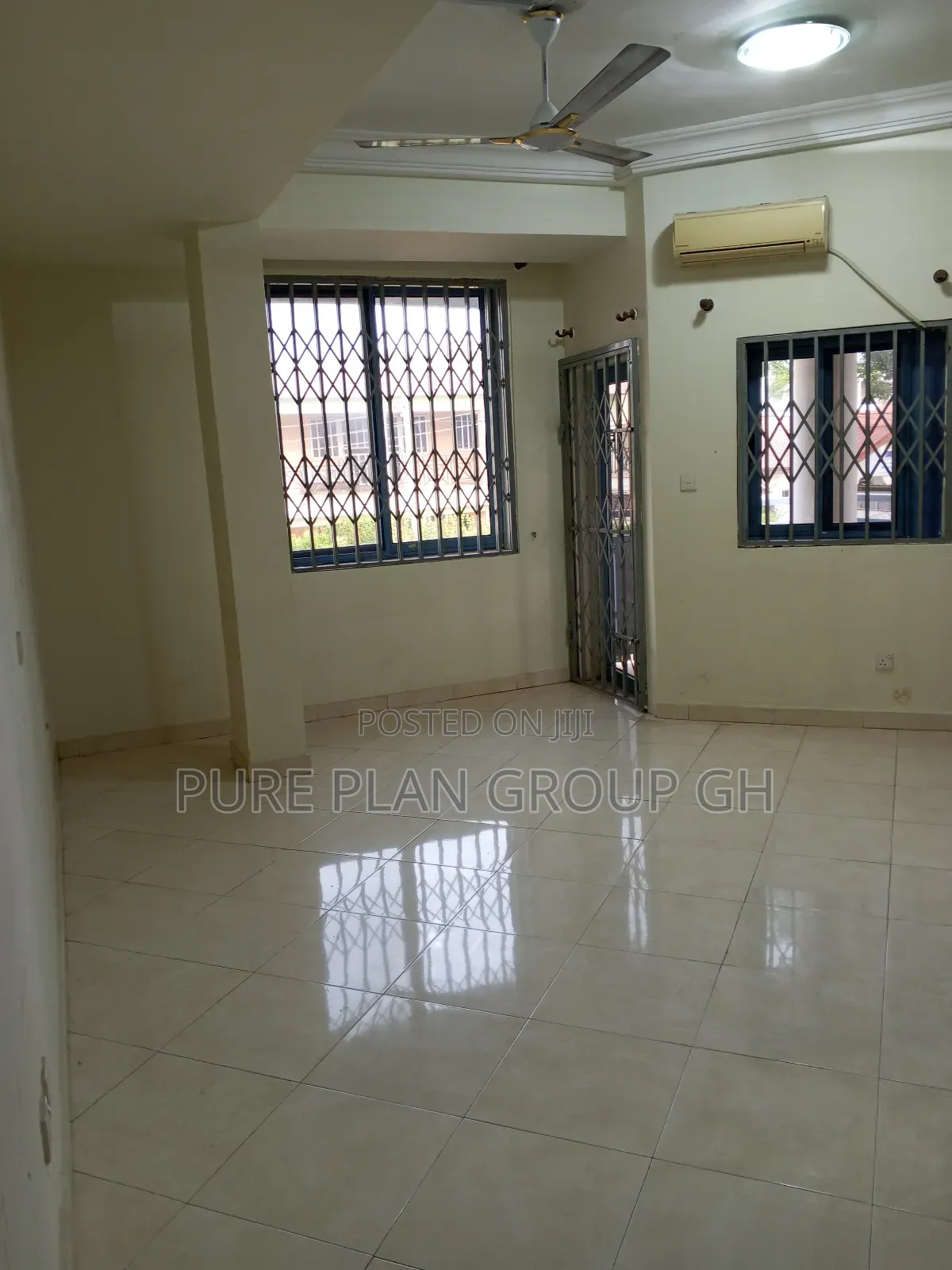 3bdrm Apartment in Abelemkpe, Lincoln School Area for rent
