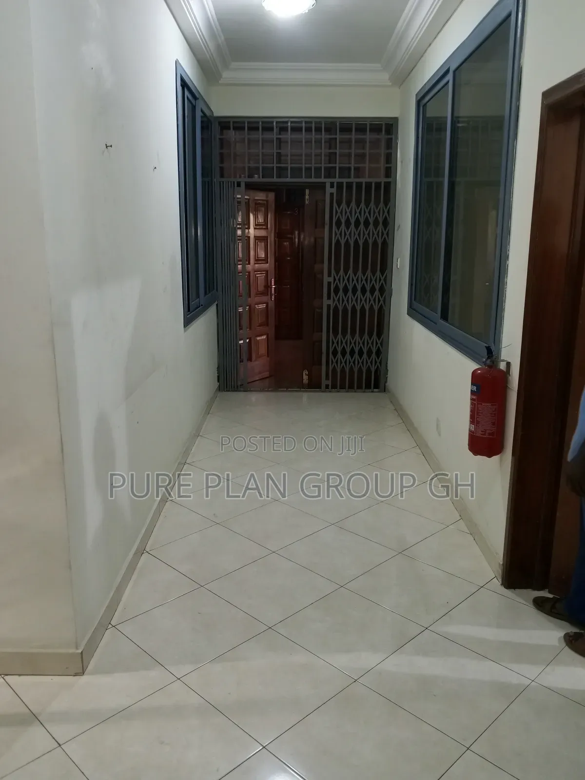 3bdrm Apartment in Abelemkpe, Lincoln School Area for rent