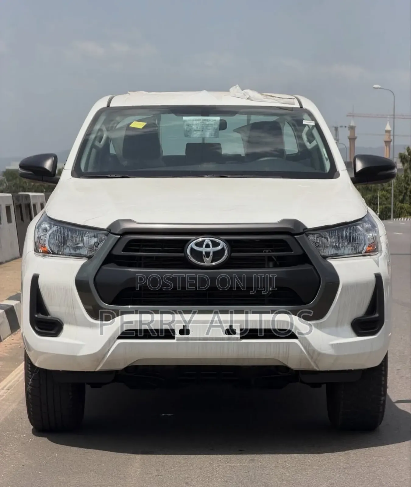 New Toyota Hilux 2023 White