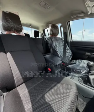 New Toyota Hilux 2023 White
