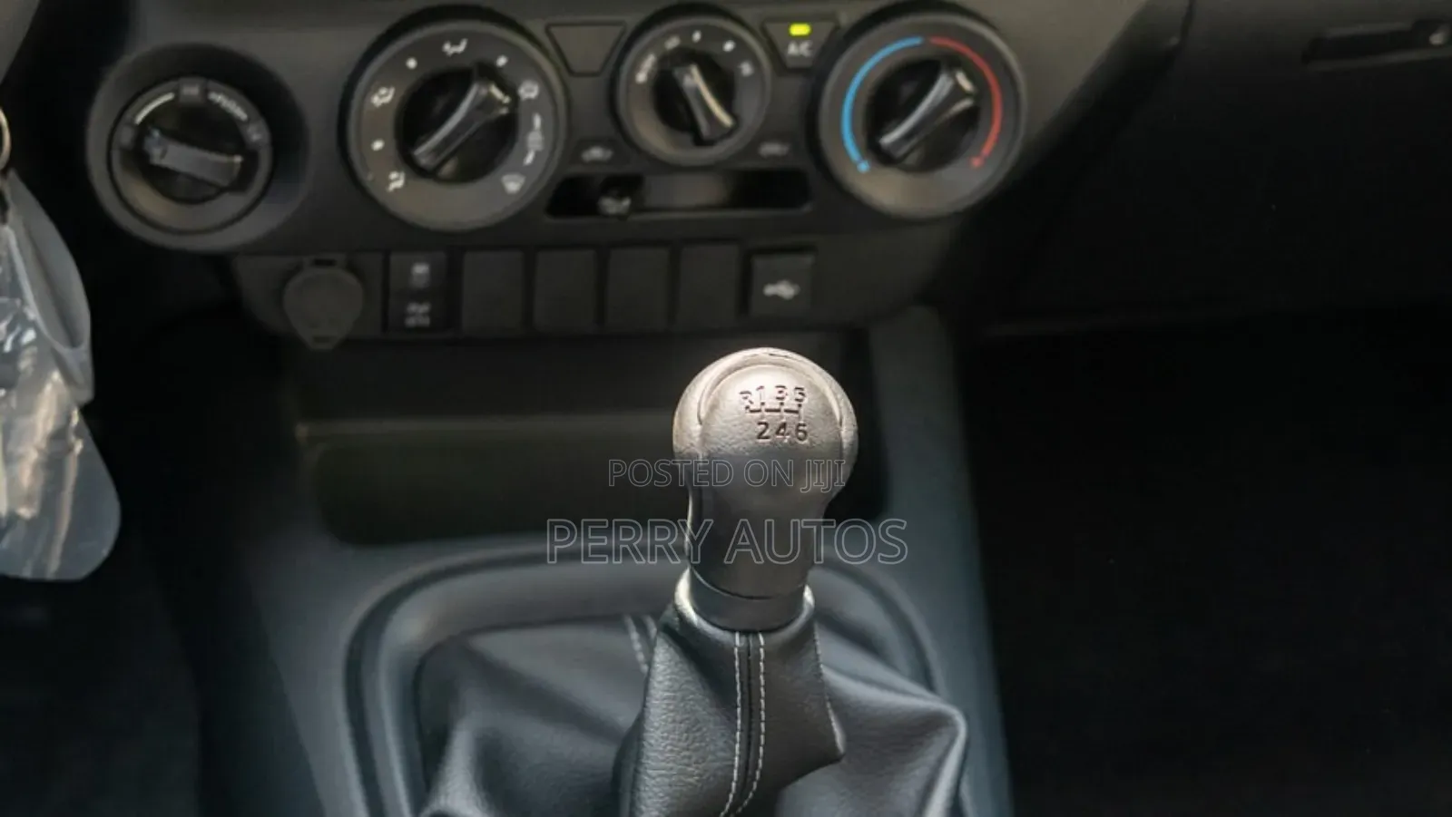 New Toyota Hilux 2023 White