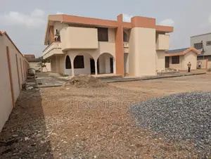 6bdrm Duplex in North Legon for sale