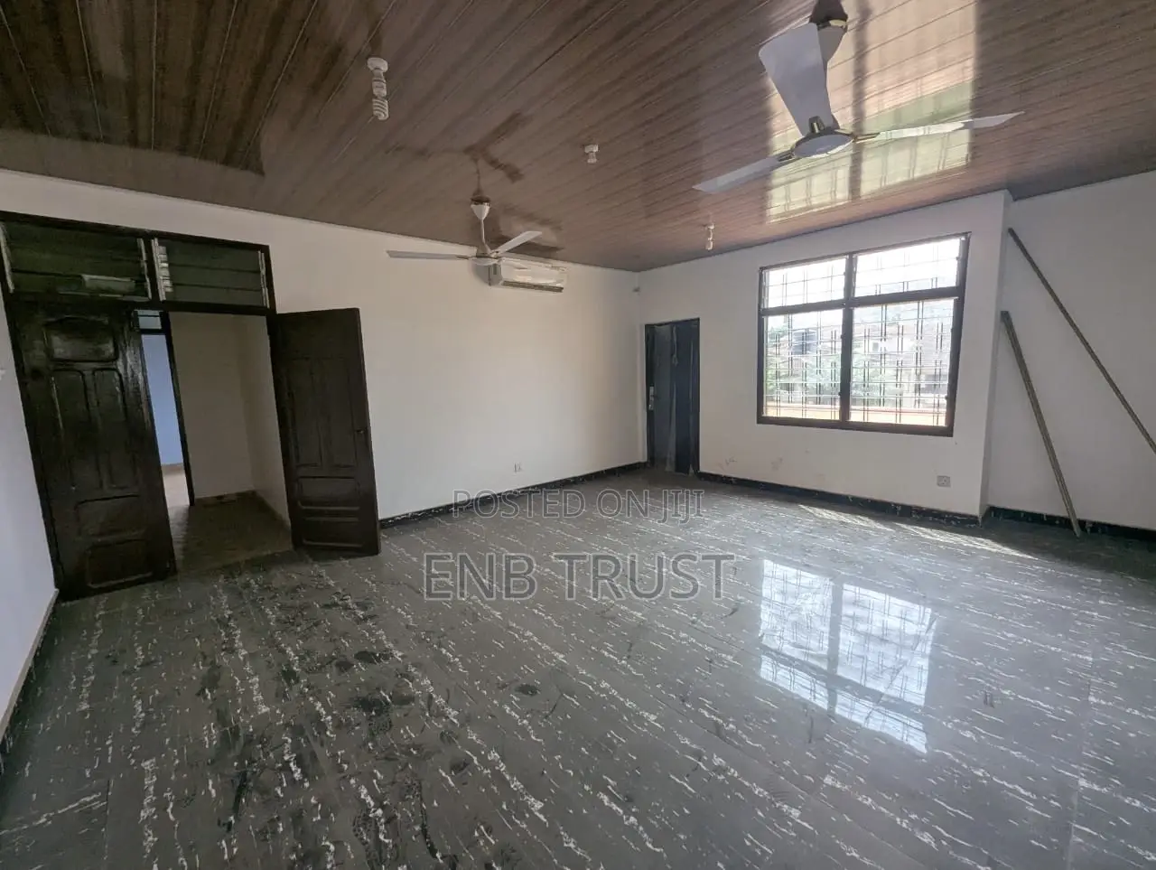 6bdrm Duplex in North Legon for sale