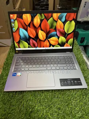 Laptop Acer Aspire A515-52g 16GB Intel Core I7 SSHD (Hybrid) 512GB