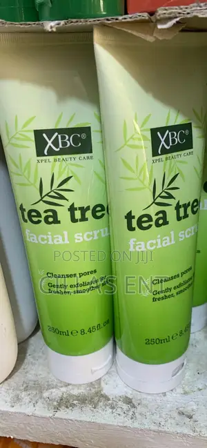 Tea Tree Facial Scrub
