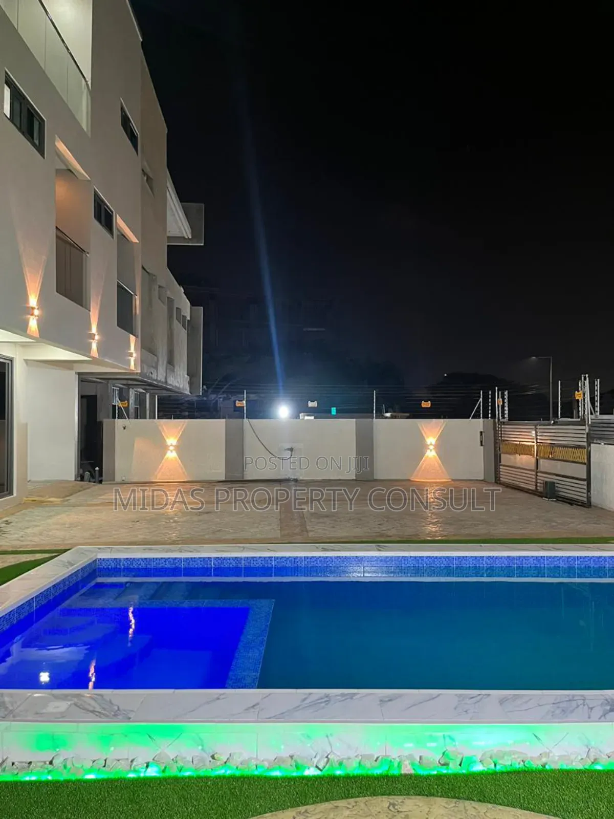 4bdrm House in Cantonment, Cantonments for sale