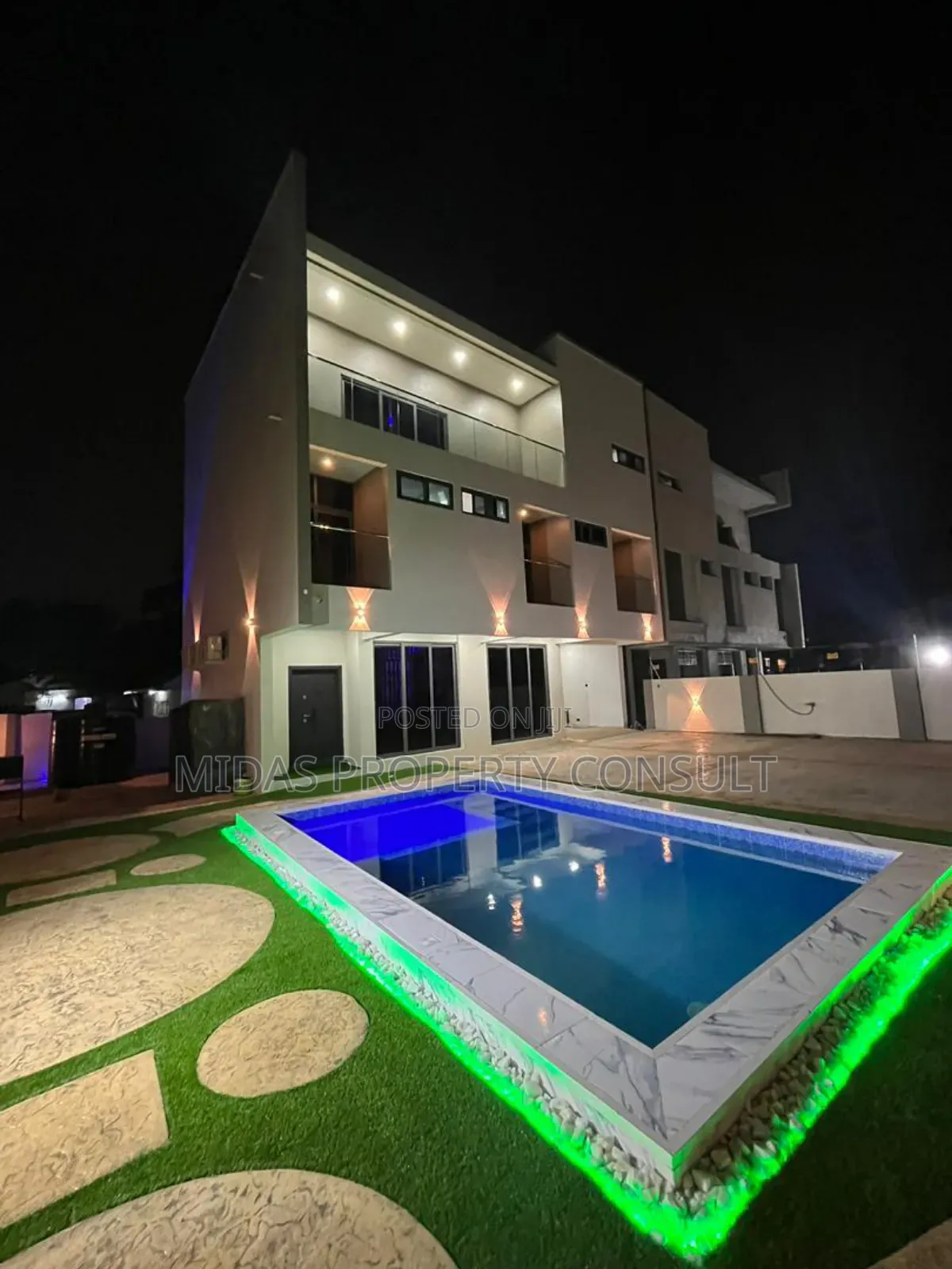 4bdrm House in Cantonment, Cantonments for sale