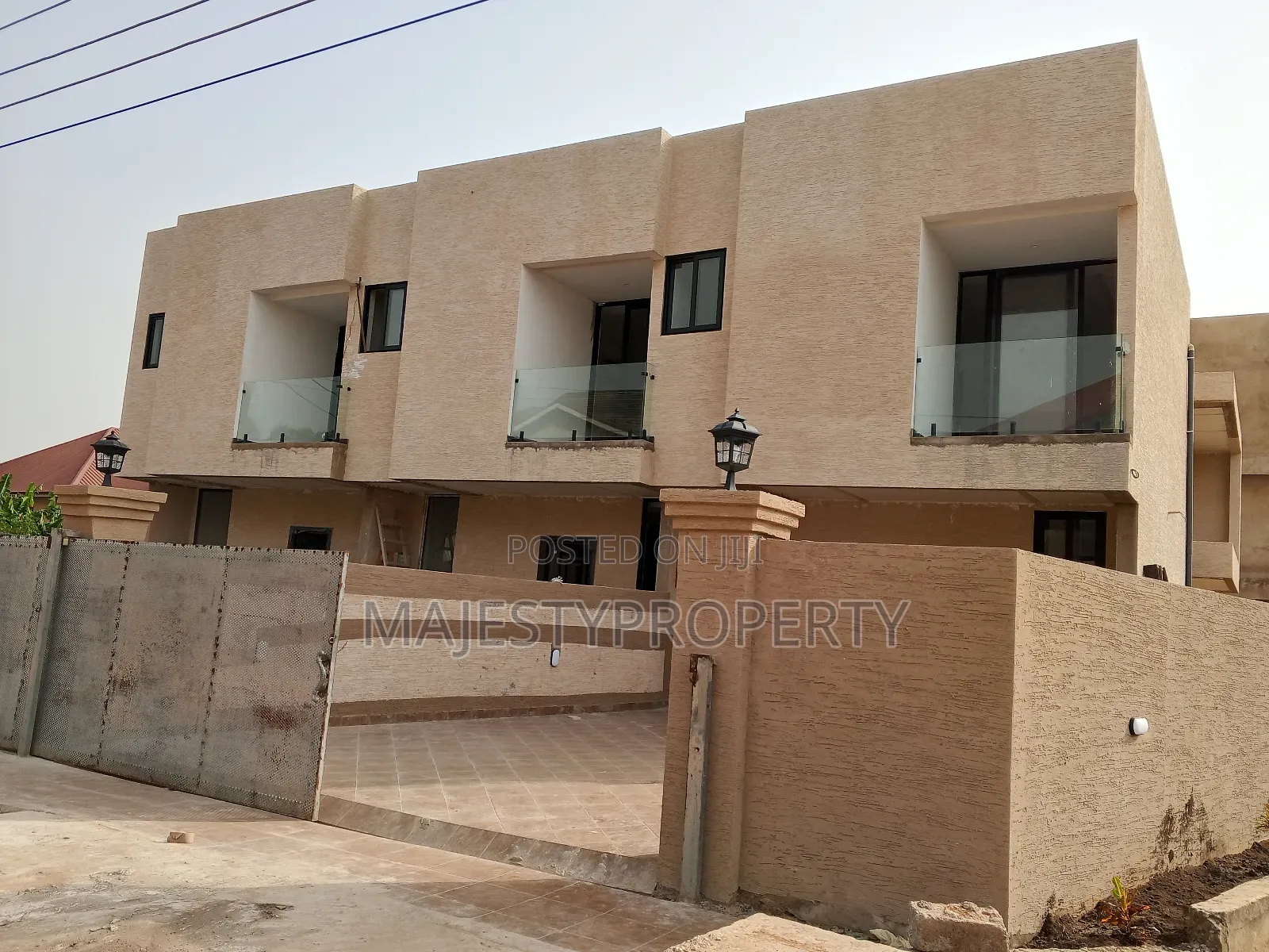 2bdrm Duplex in School Junction for rent