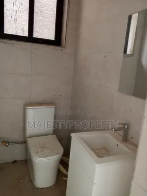 2bdrm Duplex in School Junction for rent