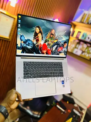 Laptop HP ZBook Studio 16GB Intel Core i7 SSD 1T