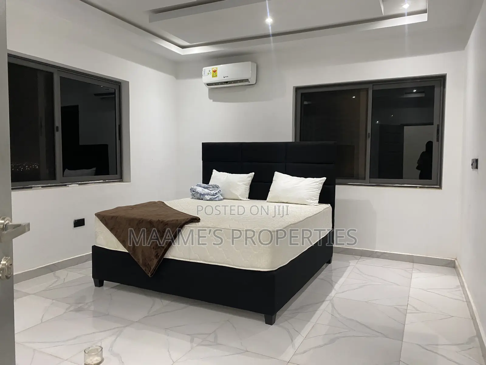 5bdrm Duplex in Bortiano for sale