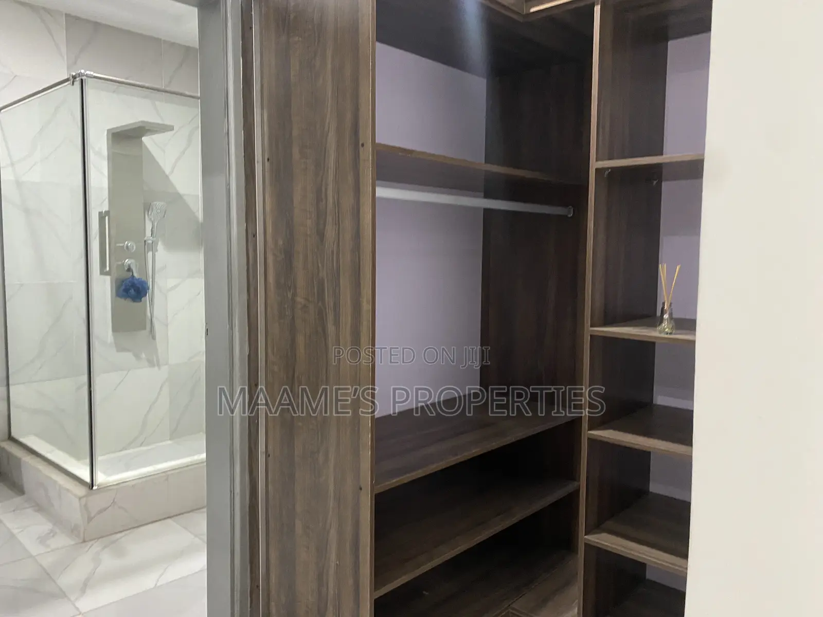 5bdrm Duplex in Bortiano for sale