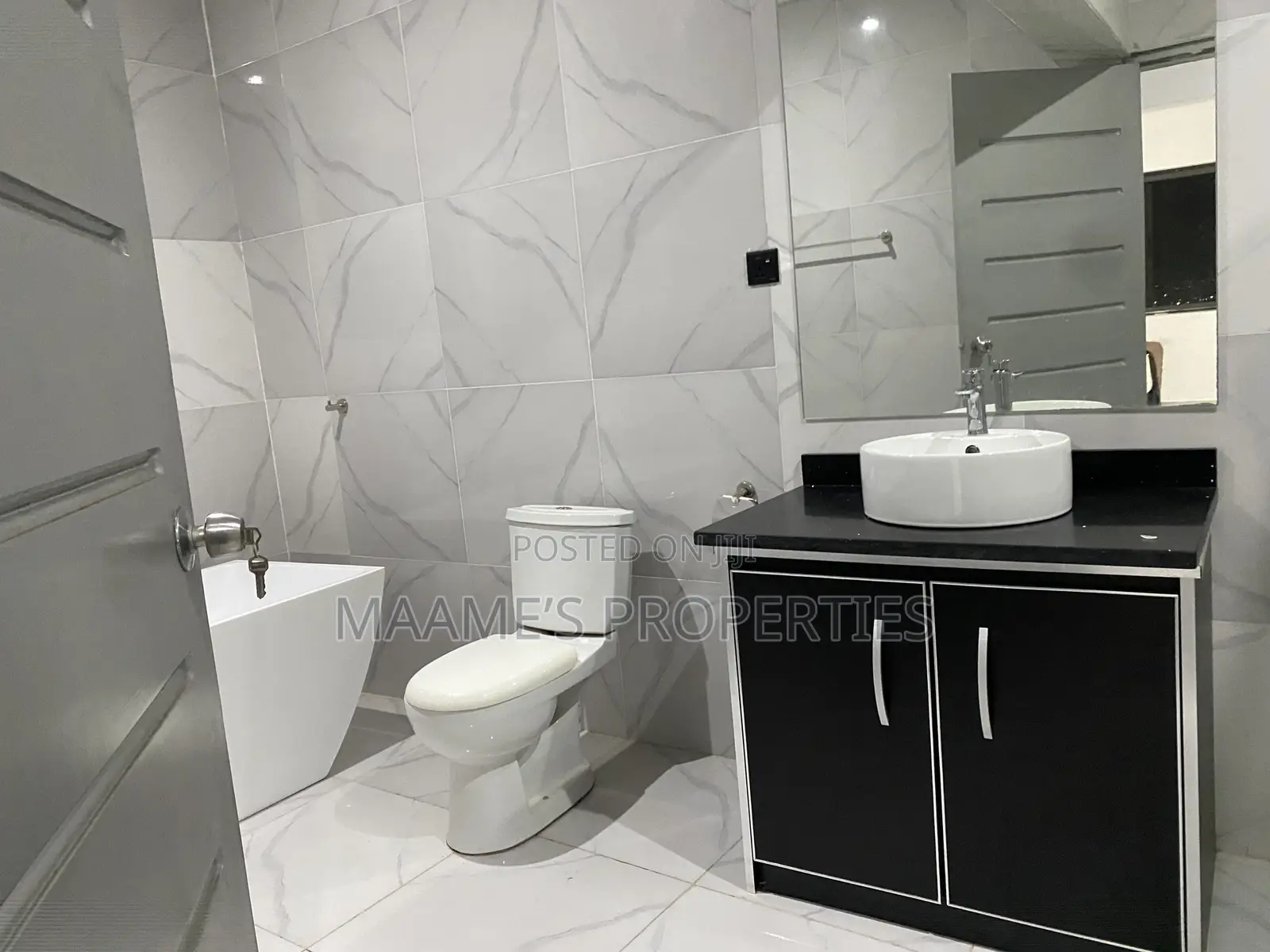 5bdrm Duplex in Bortiano for sale