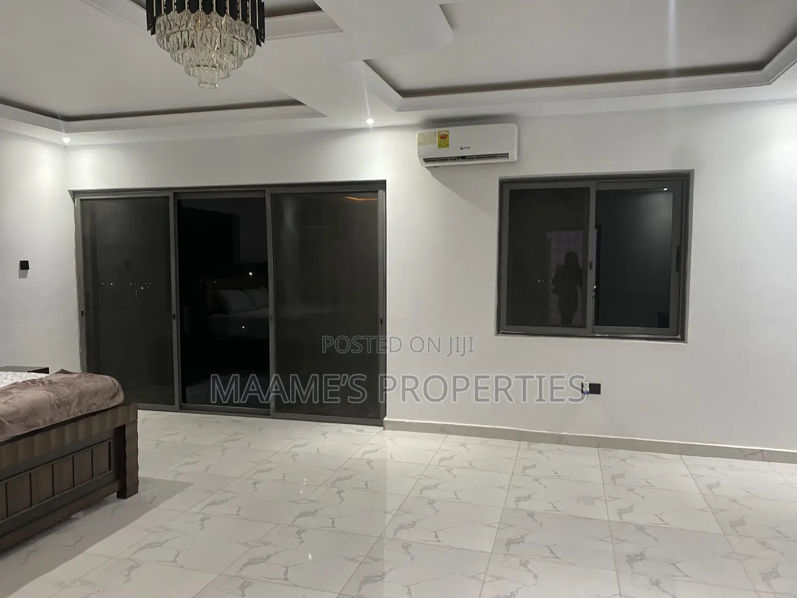 5bdrm Duplex in Bortiano for sale