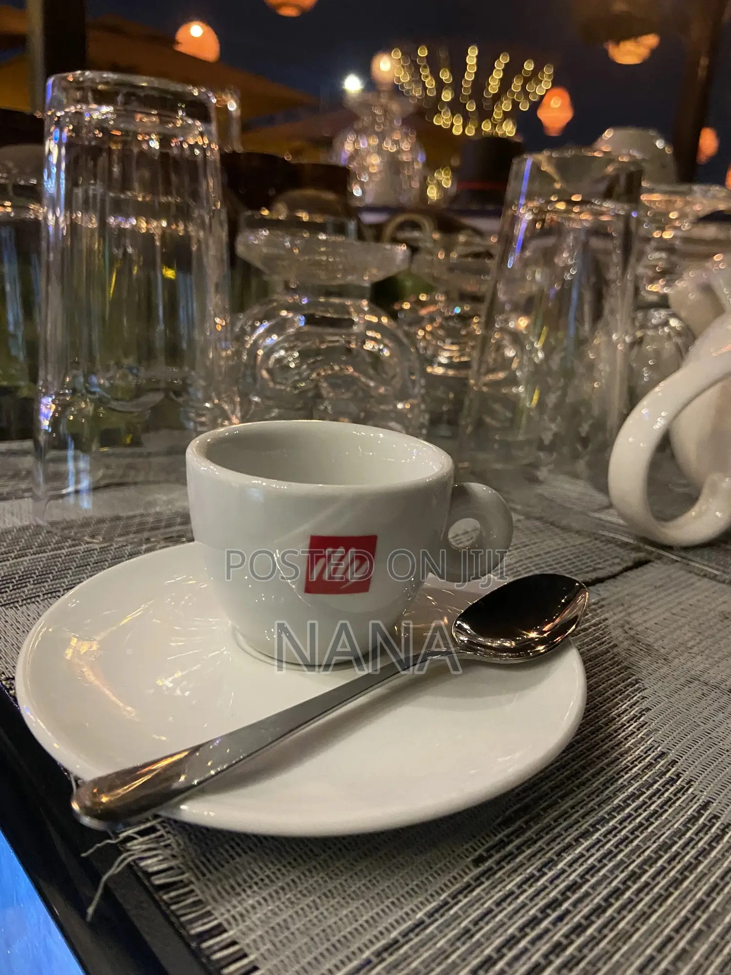 Mixologist (Bar Manager)