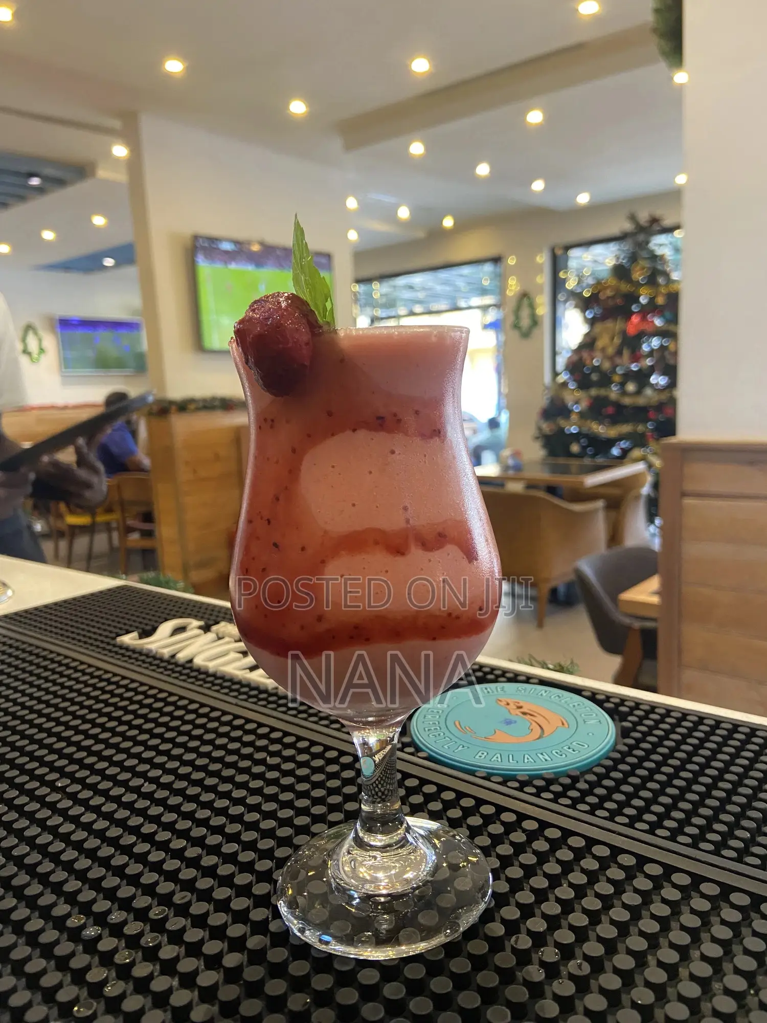 Mixologist (Bar Manager)