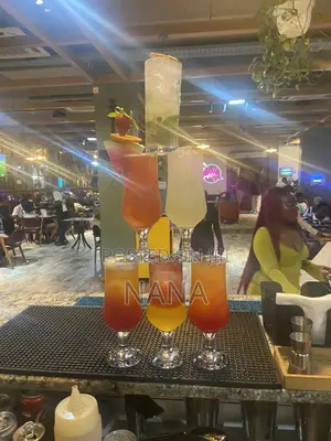 Mixologist (Bar Manager)