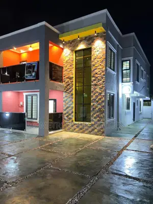 4bdrm Duplex in Hometrust Properties, Millenium City for sale