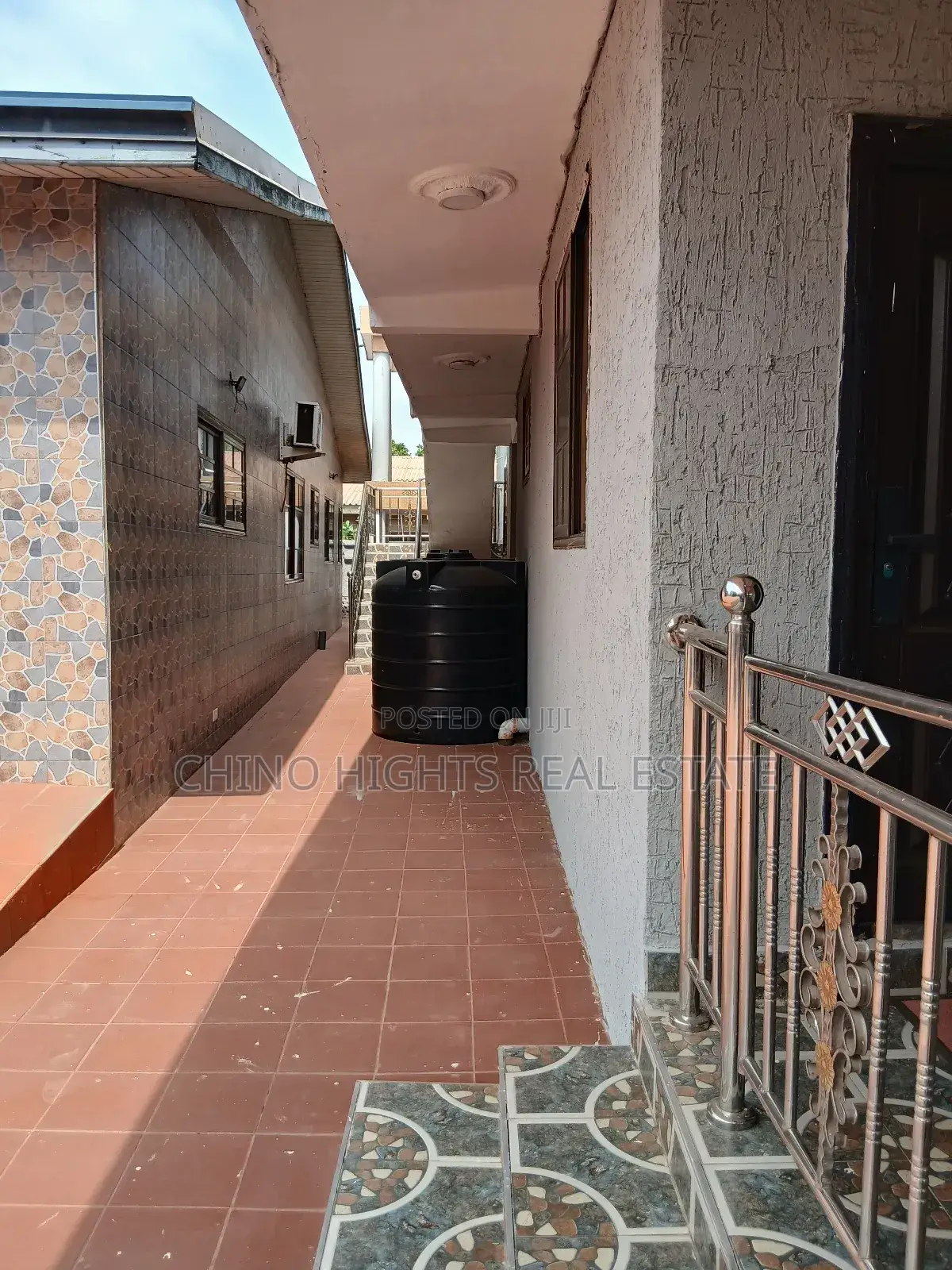 1bdrm Apartment in New Jerusalem, Tema Metropolitan for rent