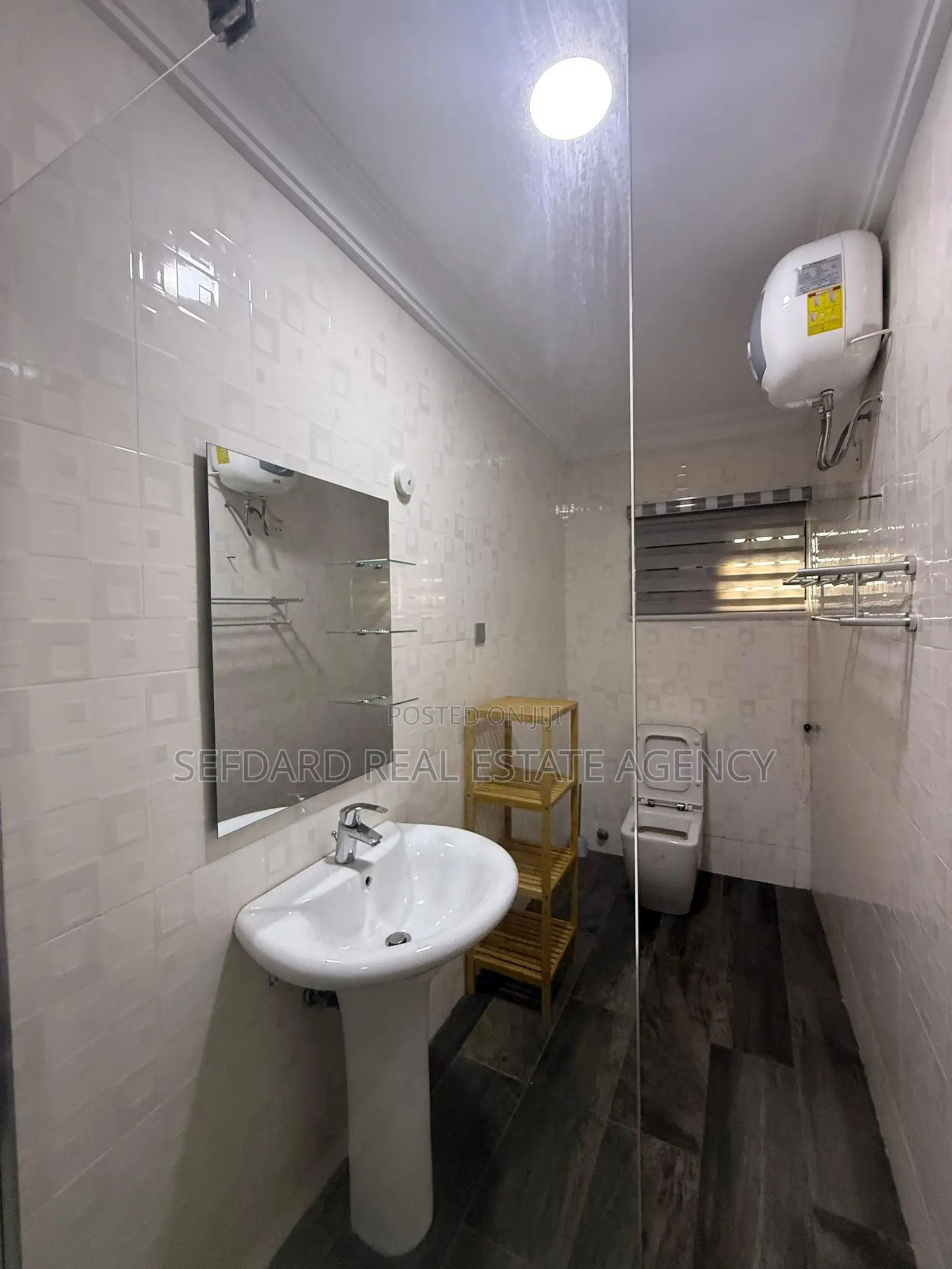 Furnished 5bdrm Mansion in East Legon for sale