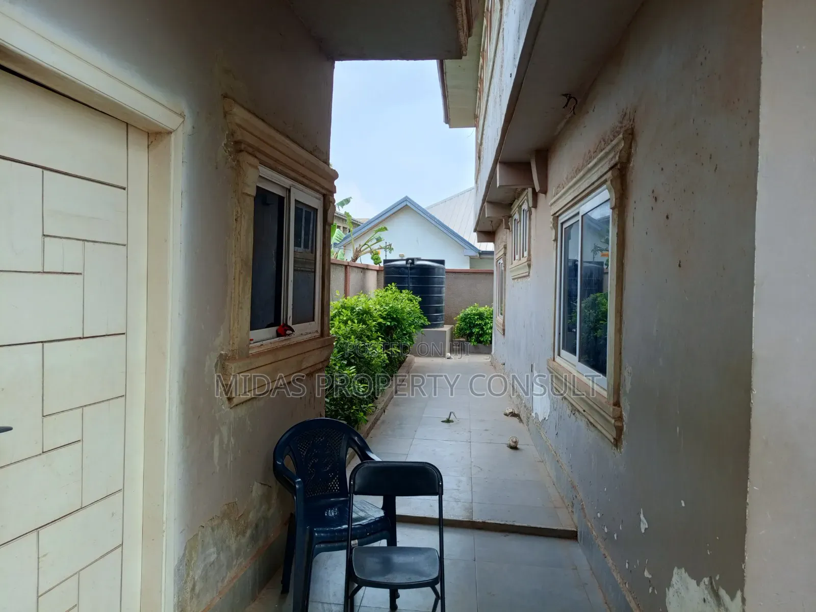7bdrm House in Bortianor for sale
