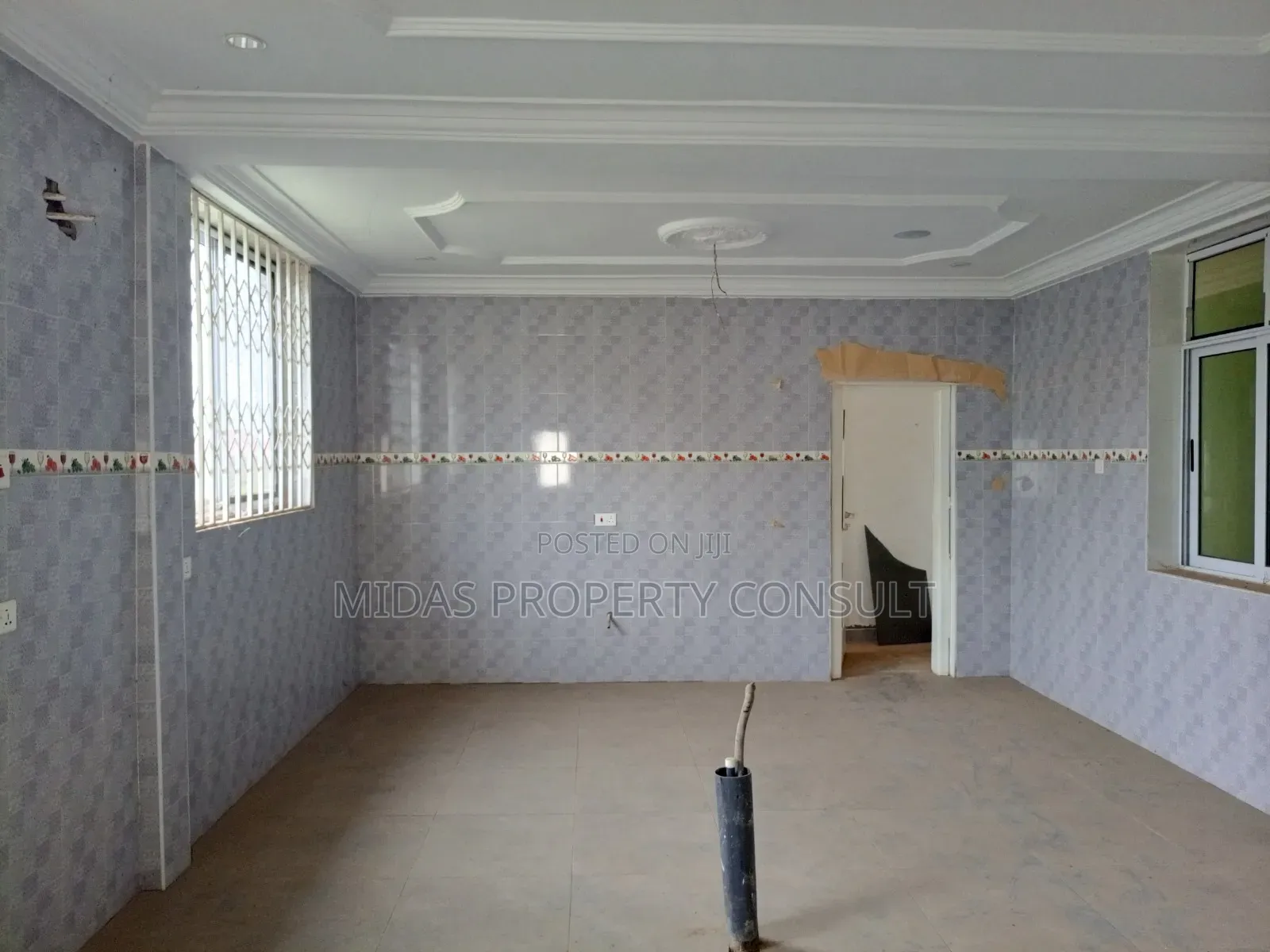 7bdrm House in Bortianor for sale