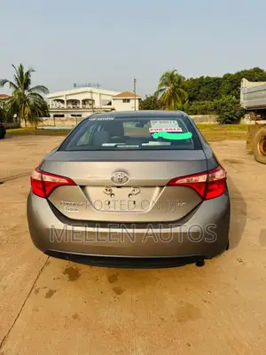Toyota Corolla L (1.8L 4cyl 2A) 2018 Gray